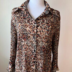 Essentials by Milano pleated Animal Print Blouse XL Ruffled Bell Sleeves Elegant